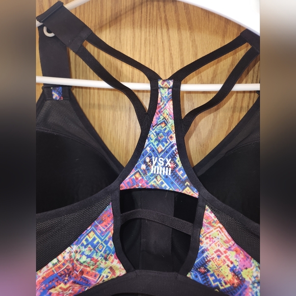Victoria's Secret Women's Multicolor Sports Bra - Picture 8 of 11